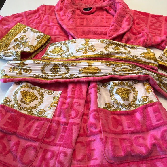 Versace robe - Picture 2 of 6